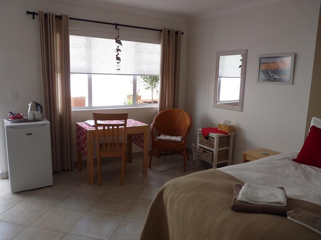 Meike'S Guesthouse Swakopmund Exterior photo